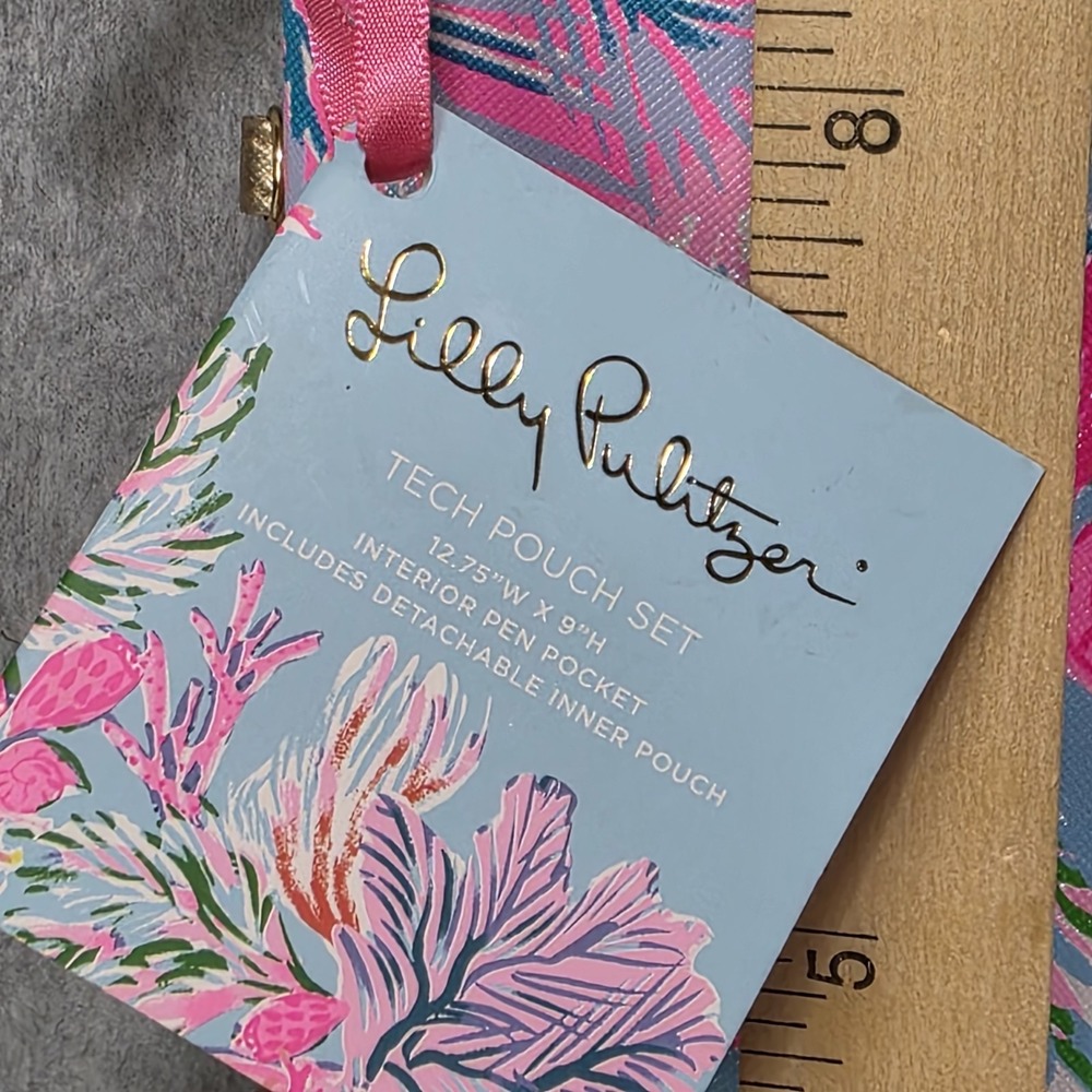 Lilly Pulitzer Tech Pouch Set Two-Piece Aqua Floral Pattern "Cay To My Heart" - Picture 5 of 7